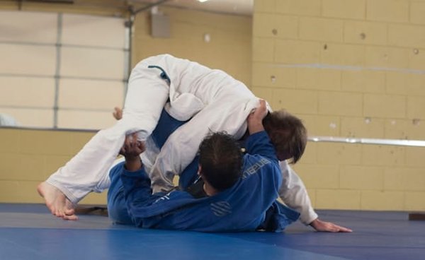 Comment préparer la stratégie nutritionnelle pour un compétiteur en judo ?